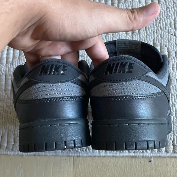 Nike low dunk black and grey mens 10.5 - Picture 5 of 5